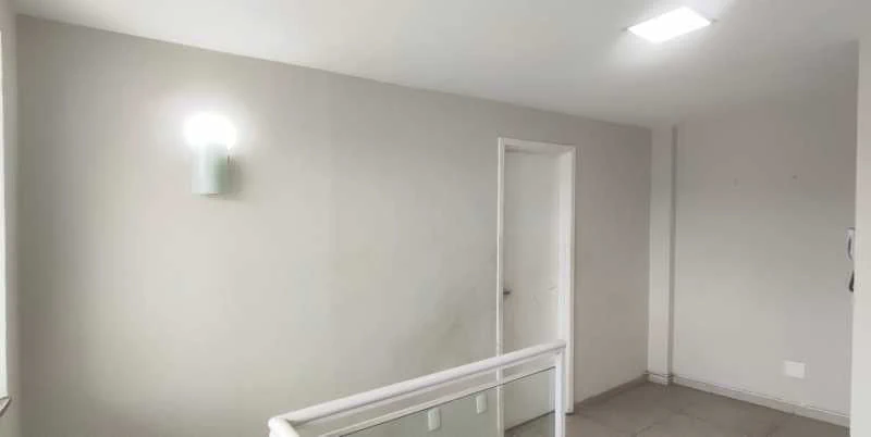 Duplex top-floor home with 3 bedrooms and 1 suite — photo 16