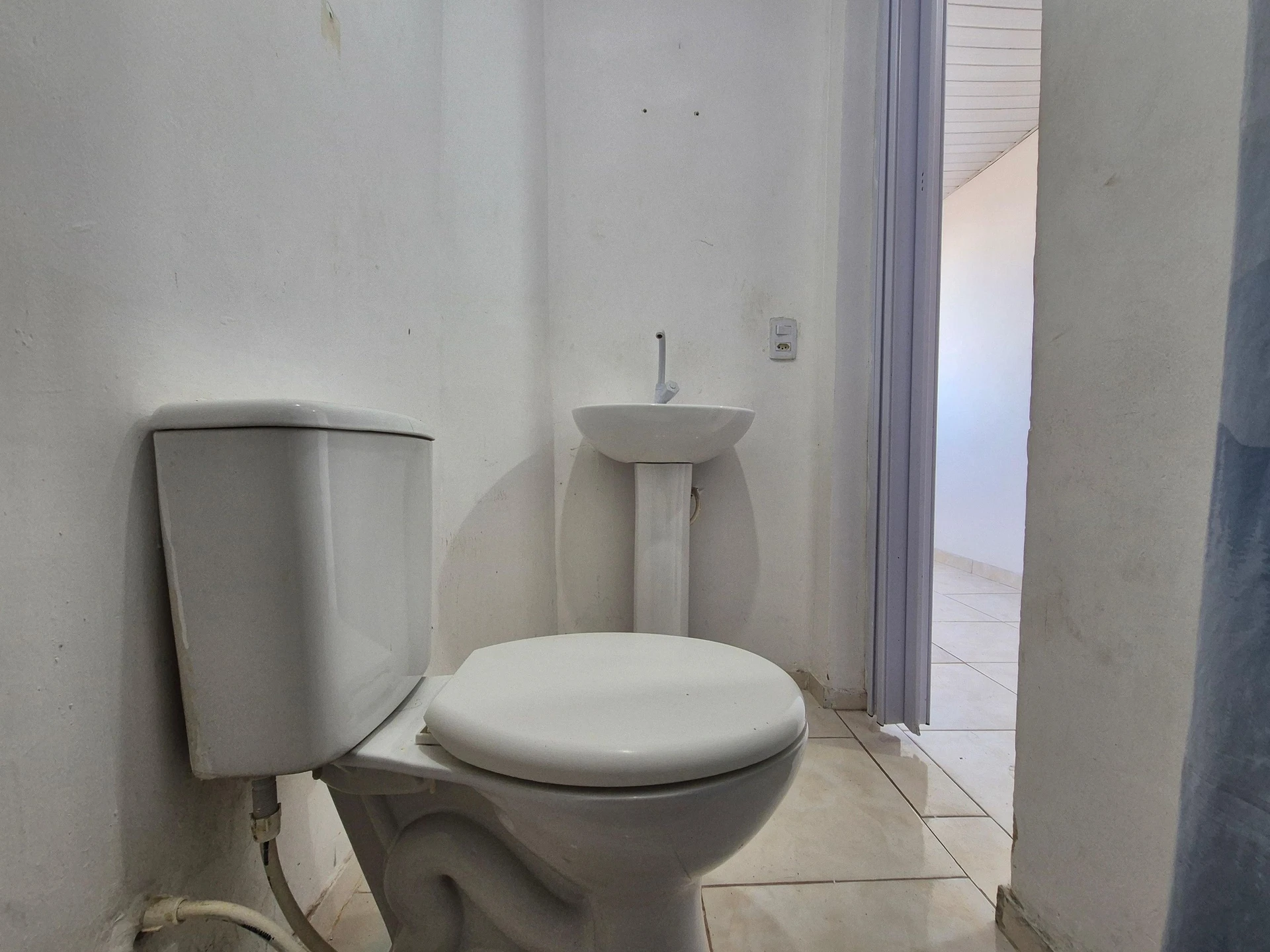 Нежитловий студіо без меблів: 1 спальня з власною ванною — photo 18