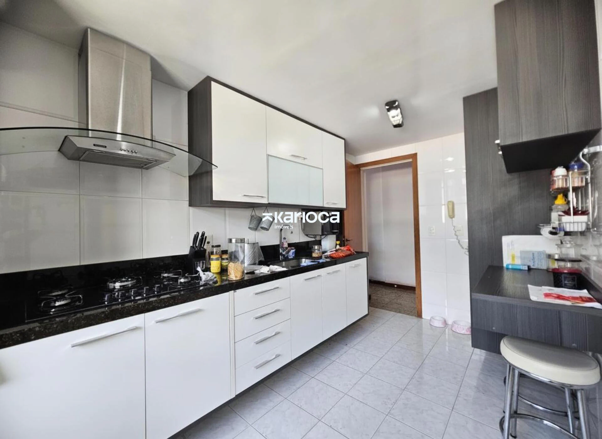 Furnished 187 m² apartment with 4 bedrooms and private BBQ — photo 2