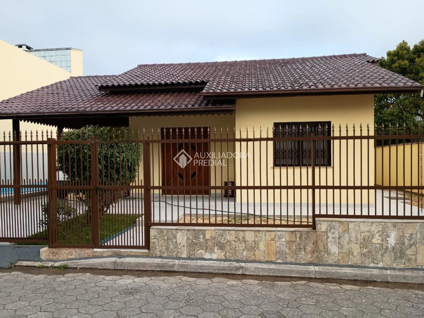 2-bedroom house with a garden in Florianópolis — photo 5