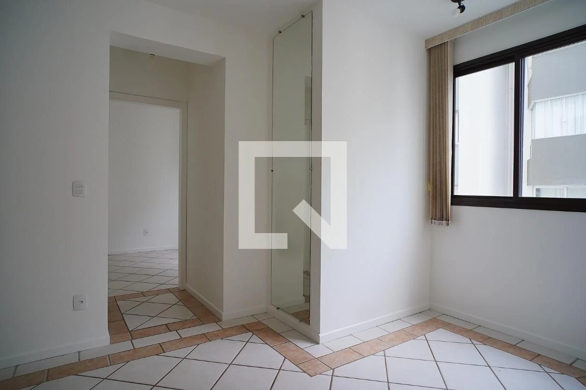 Вид на воду и 2 спальни: квартира 69 м² — photo 23
