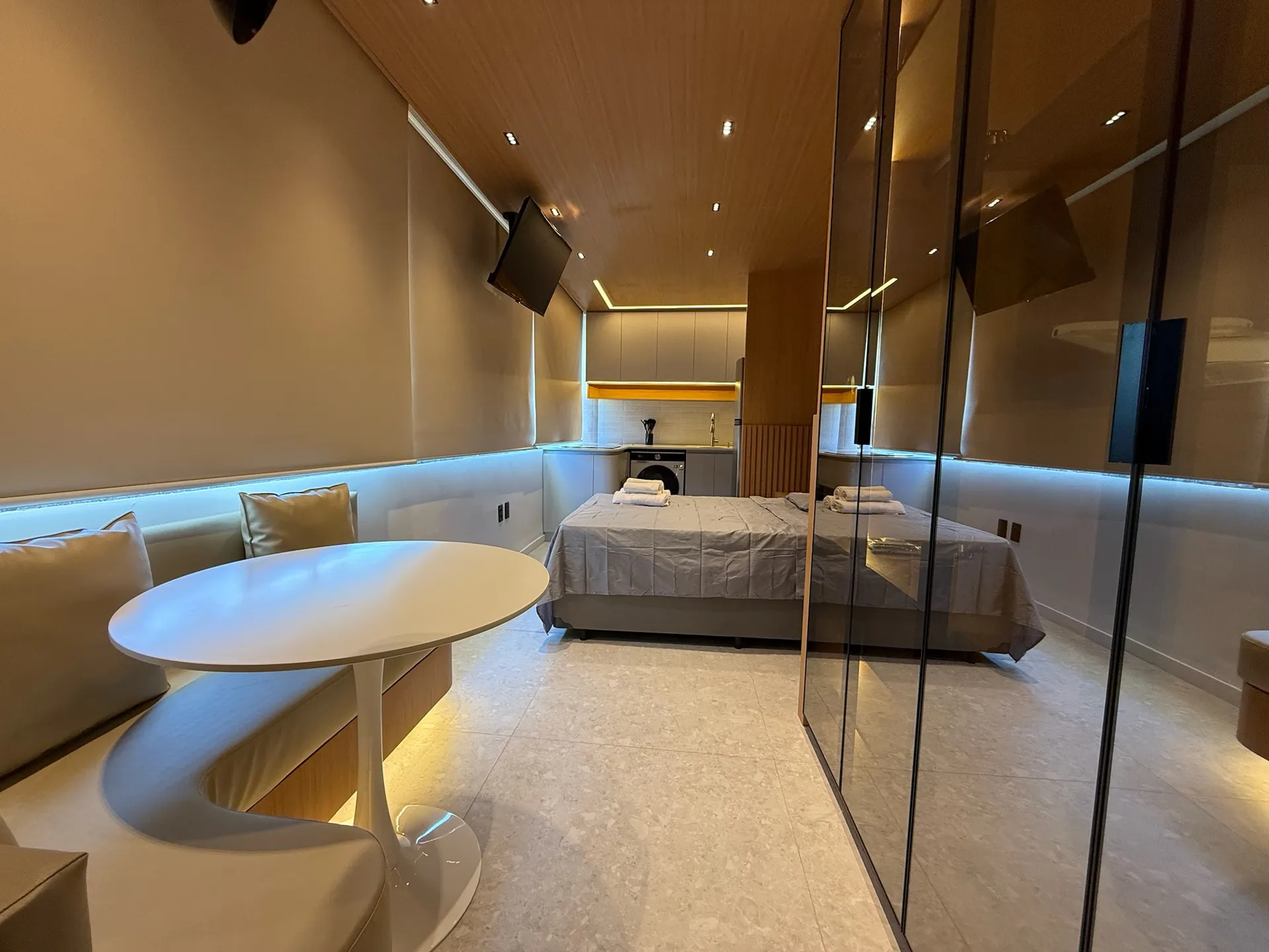 Studio with 1 bedroom, 1 bathroom and parking — photo 13