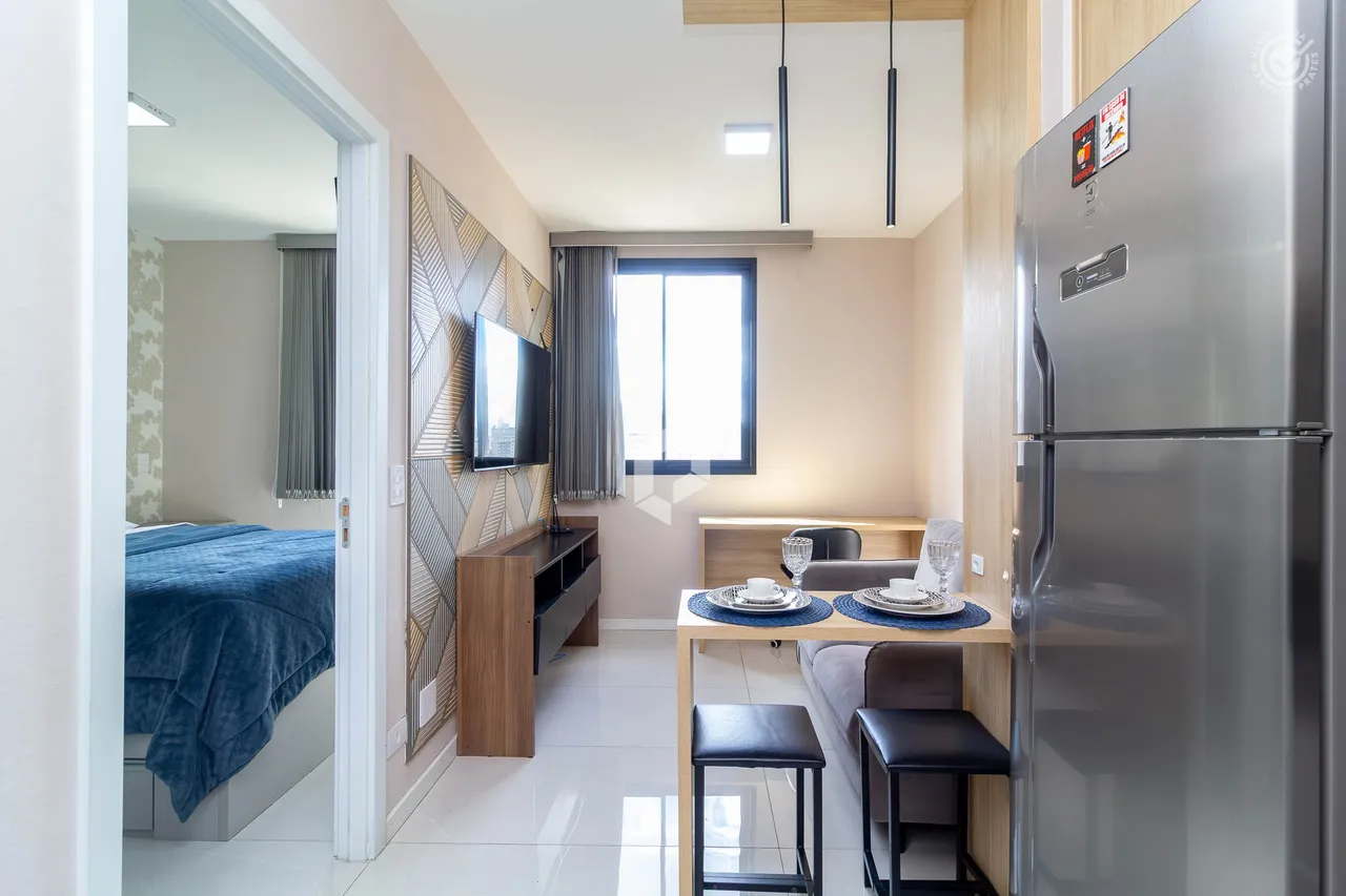1-bedroom apartment with an open-plan kitchen — photo 2