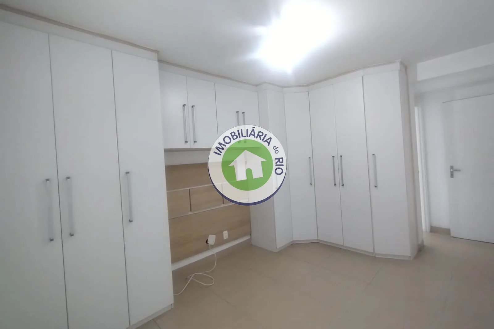 Furnished apartment, 115 m², with a bathtub — photo 12