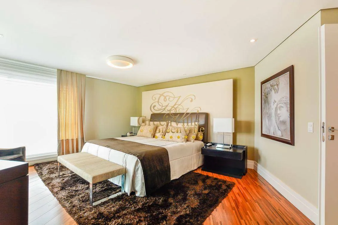 House with 4 en-suite bedrooms and private BBQ — photo 46
