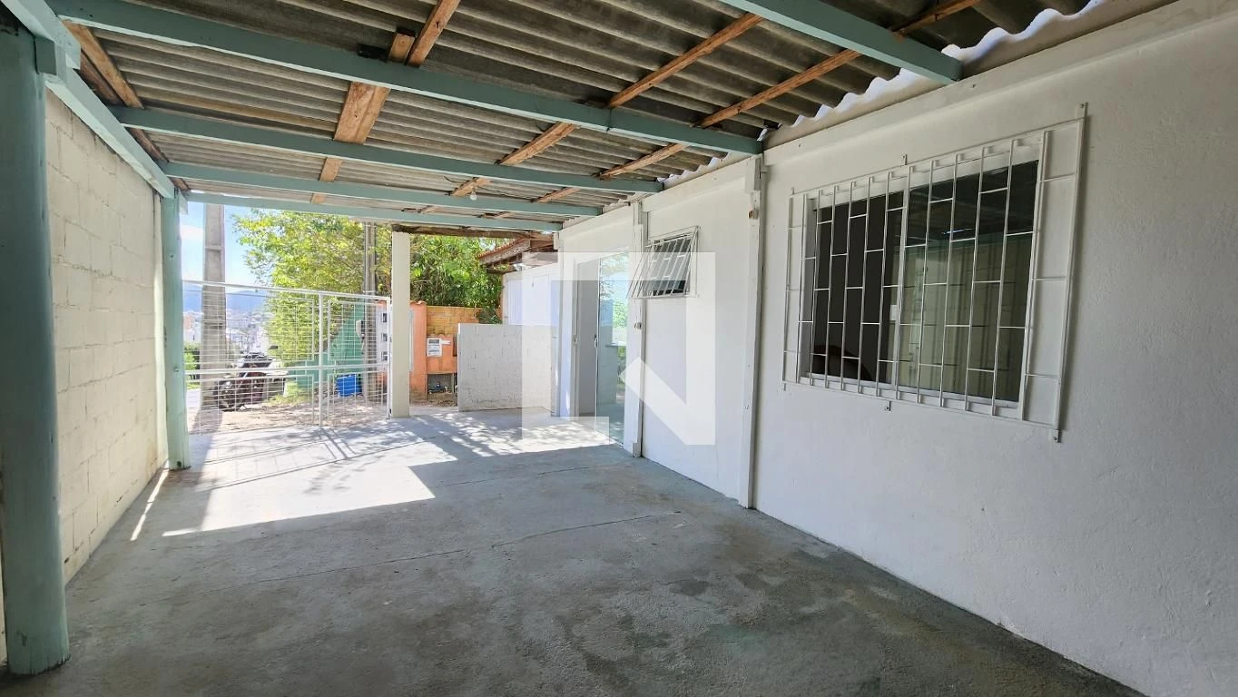 4-bedroom house with a home office in Florianópolis — photo 41