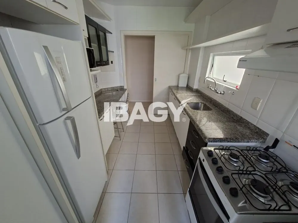 Apartamento amueblado de 3 dormitorios y 91 m² — photo 5