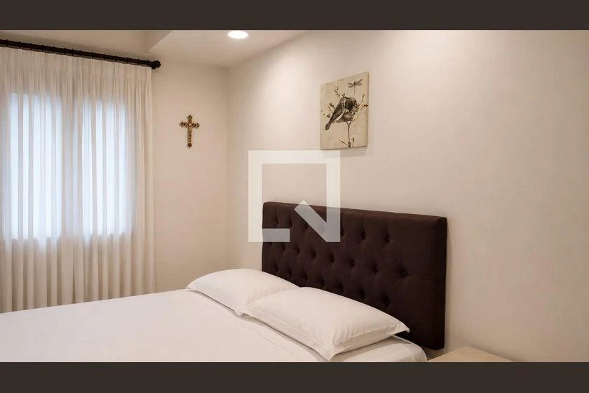 Облаштований будинок з 4 спальнями та 320 м² — photo 11