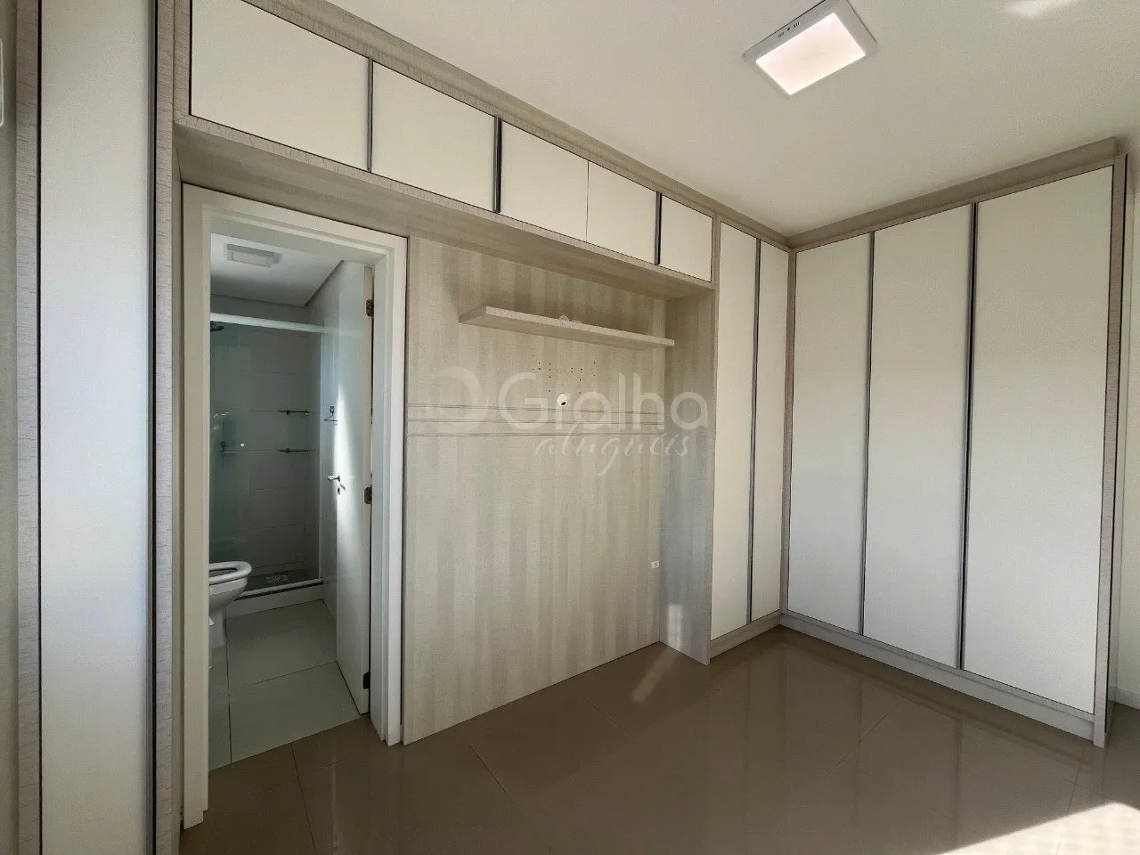 Furnished 2-bedroom apartment with 1 en-suite 94 m² — photo 16