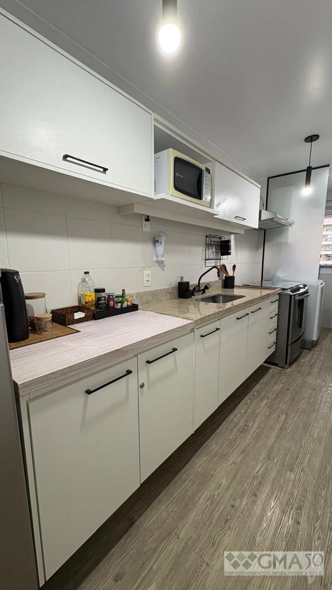 Apartamento com 2 quartos, 2 banheiros e varanda — photo 22