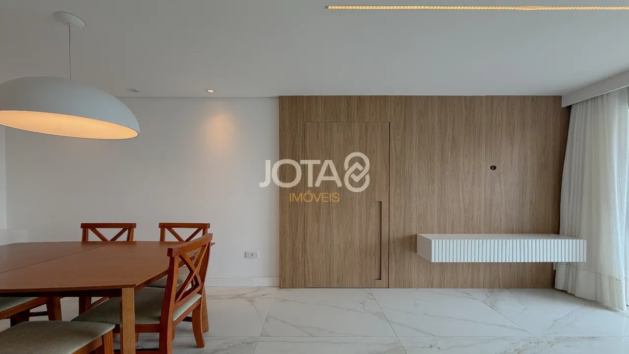 Furnished 3-bedroom apartment with 111 m² and suite — photo 12