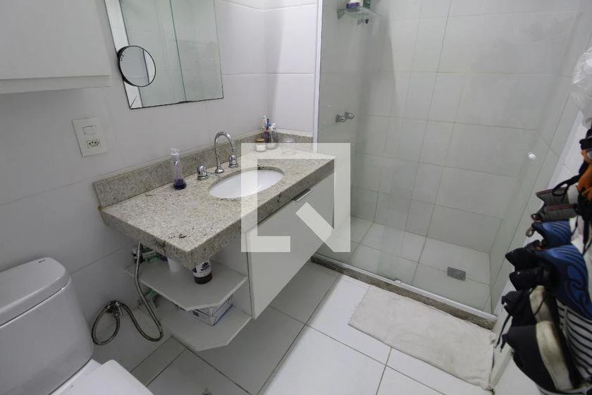 2-bedroom apartment in a building with a gym — photo 32
