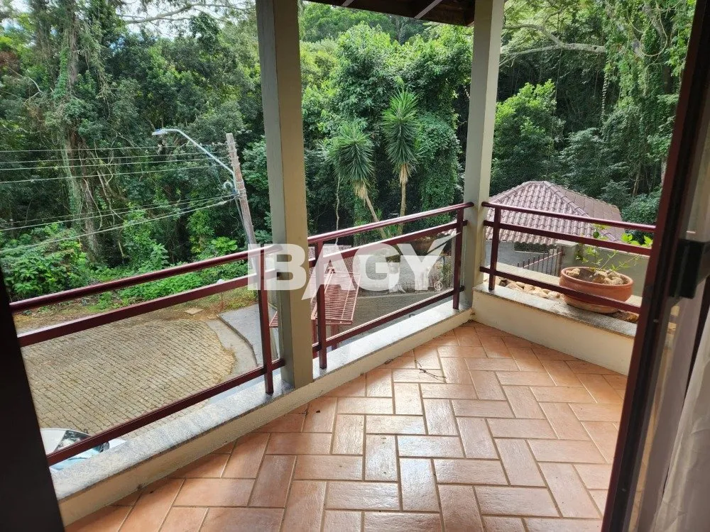 Rental house with 4 bedrooms and 2 en-suites — photo 19
