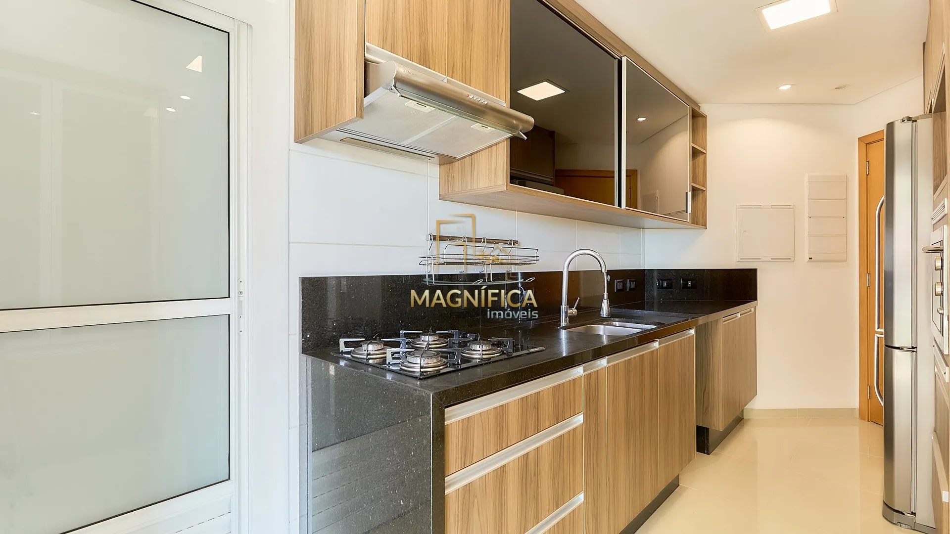 Apartamento mobiliado com 3 suítes e 2 vagas — photo 15