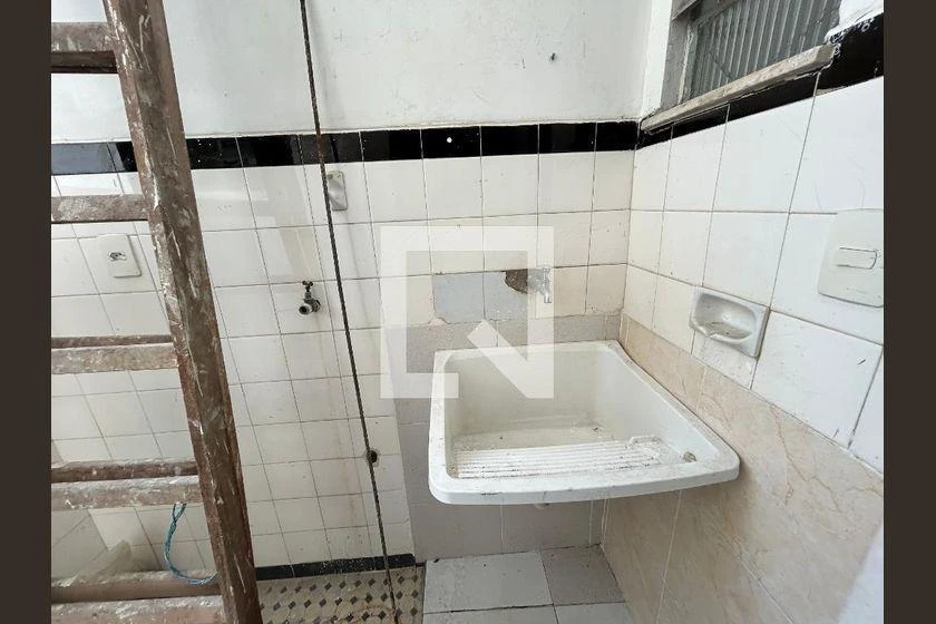 Деревянный пол или ламинат и 2 спальни: дом 80 м² — photo 25