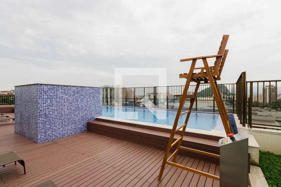 One-bedroom apartment with a mountain view in Rio de Janeiro — photo 16