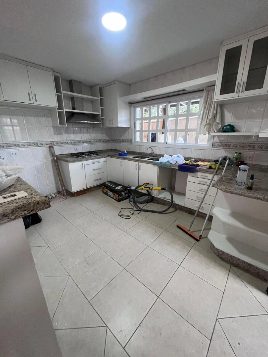 Дом 300 м² с 4 спальнями и 3 парковками — photo 47
