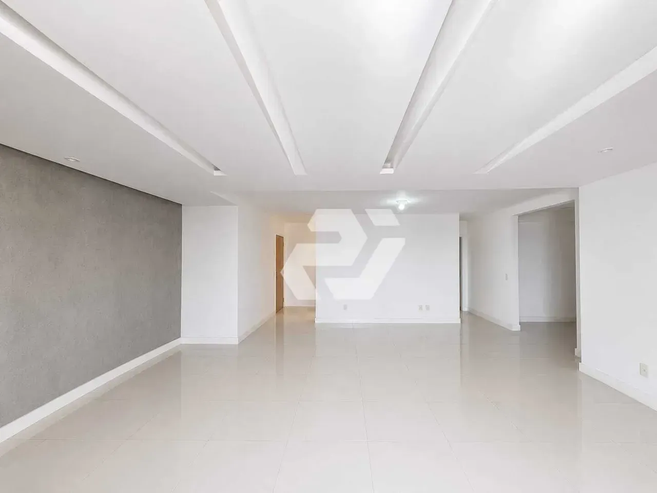 Apartamento mobiliado com 5 quartos e varanda envidraçada — photo 10