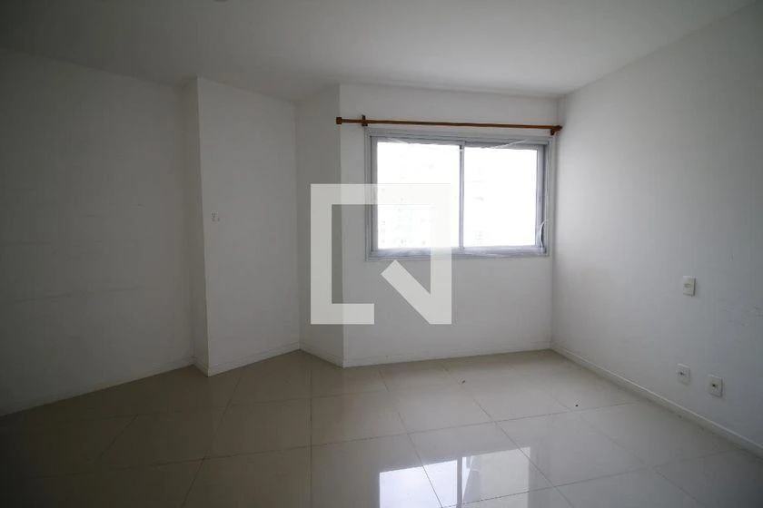 2-bedroom apartment with a mountain view in Rio de Janeiro — photo 32