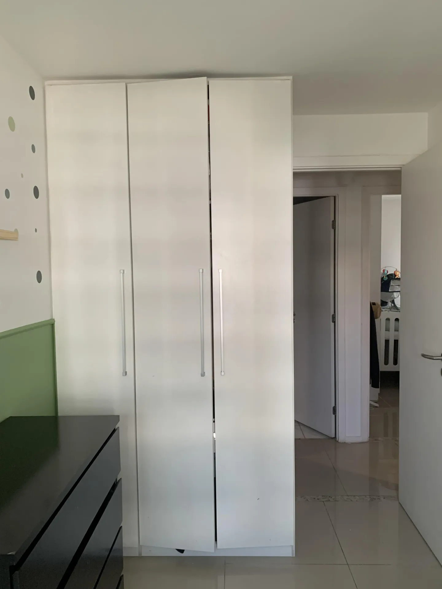 Furnished apartment, 74 m², with a glass-enclosed balcony — photo 42