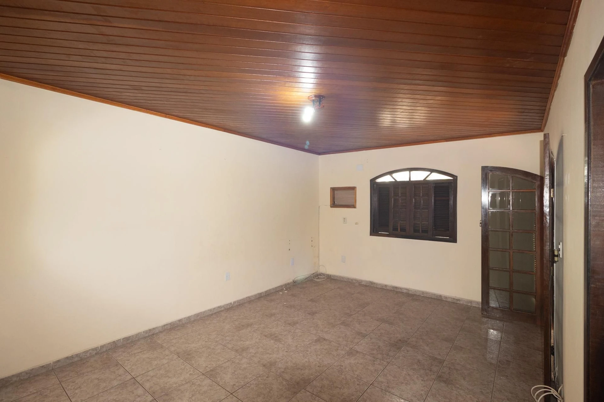 250 m² house with a garden and a mountain view — photo 11
