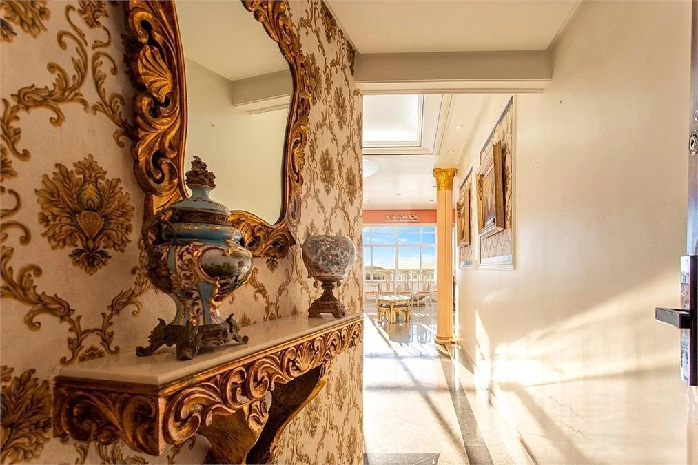 Furnished 127 m² apartment with 3 bedrooms and 3 baths — photo 30