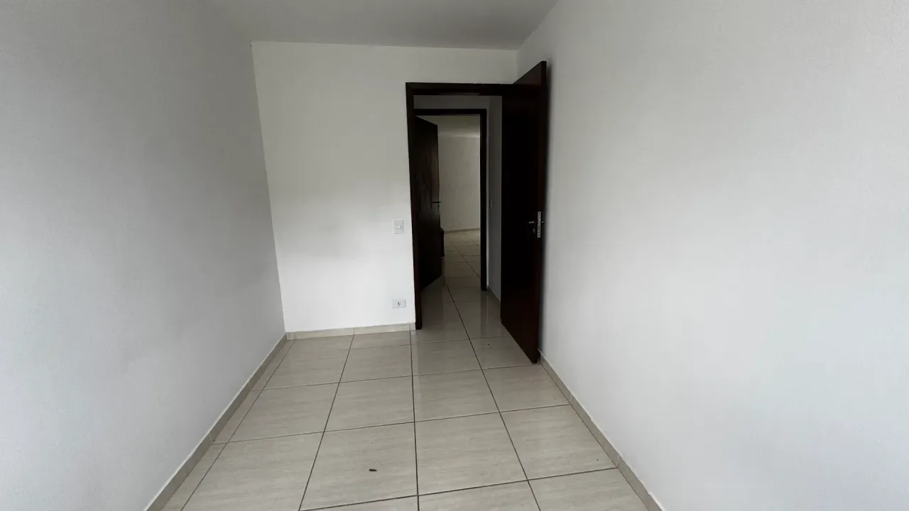 Apartamento sin muebles de 3 habitaciones y mascotas — photo 13
