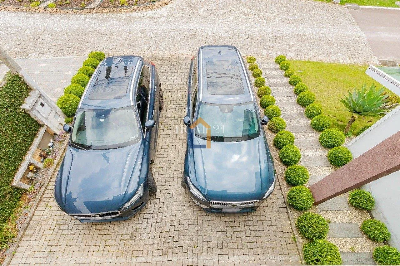 Furnished 470 m² house with 4 bedrooms and private garden — photo 74