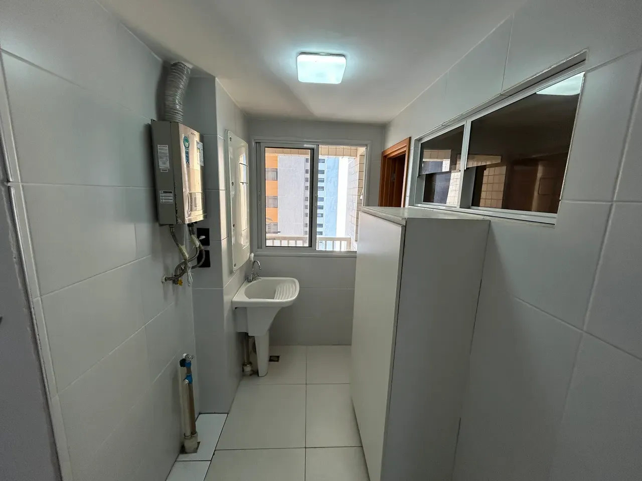 3-bedroom apartment, all with their own bathrooms, 137 m² — photo 4