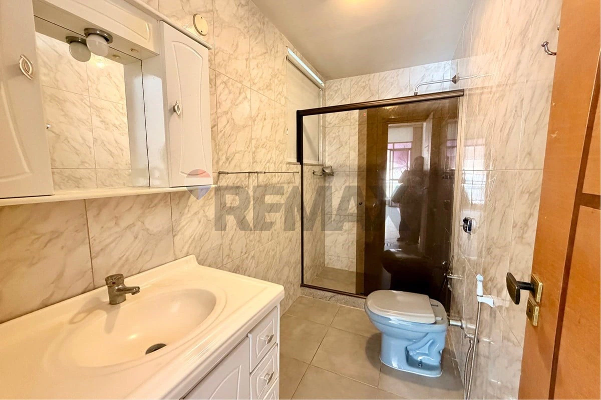 3-bedroom apartment, 1 with its own bathroom, 122 m² — photo 5