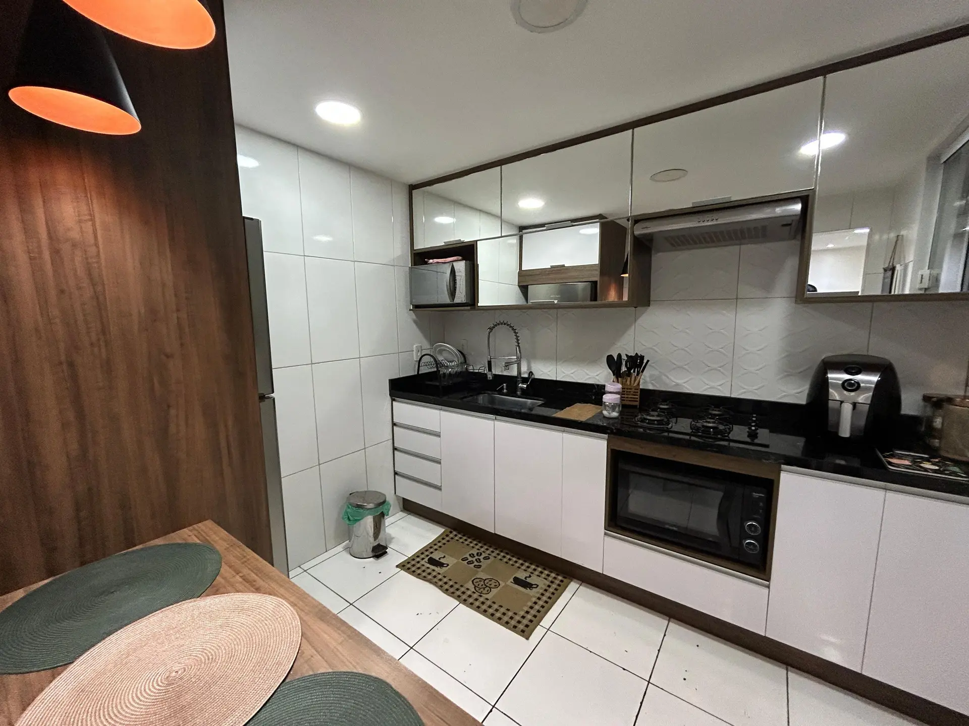 Furnished house with 3 bedrooms and a gas stove kitchen — photo 9