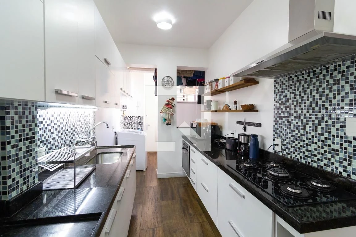 125 m² apartment with a jacuzzi and a bathtub — photo 16