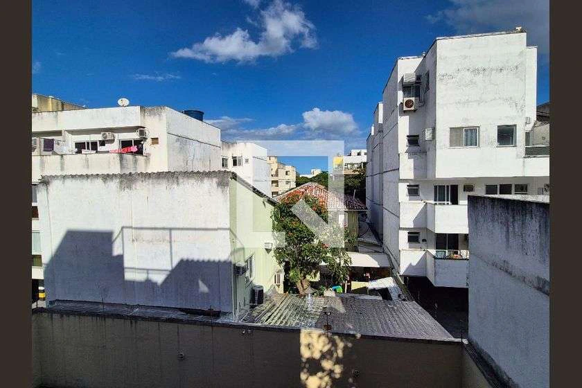 76 m² rental apartment with 2 bedrooms and a balcony — photo 2