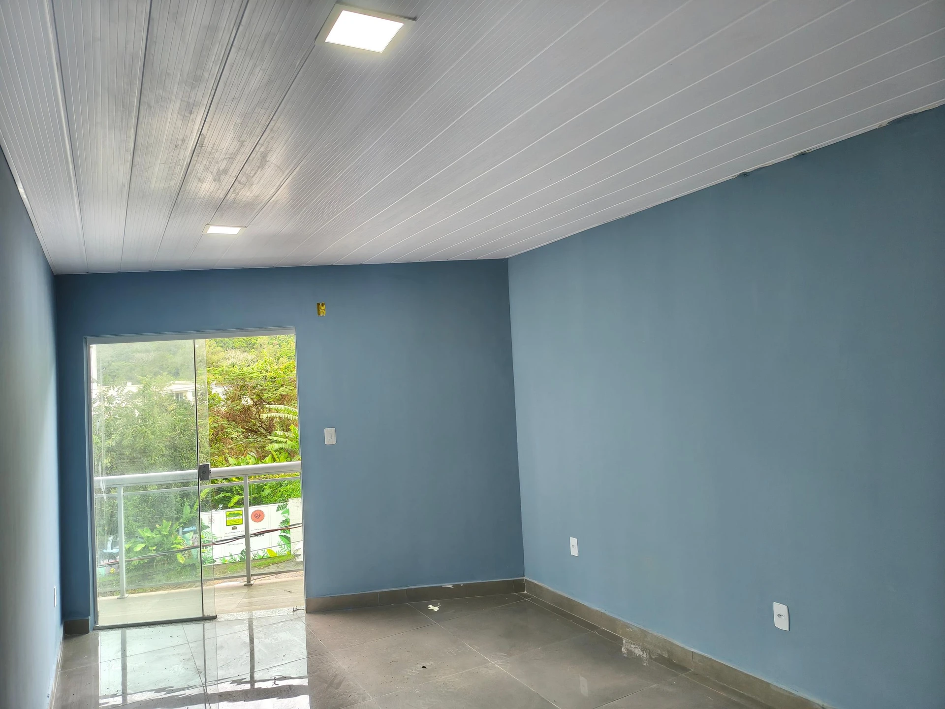 Apartamento com 2 quartos e varanda vista para as montanhas — photo 14