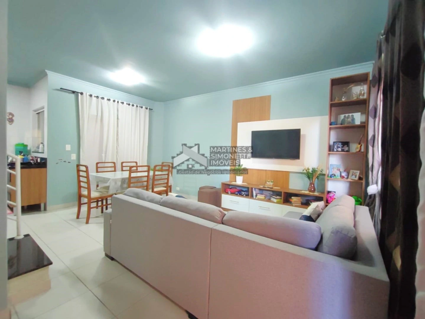 3-bedroom house with a walk-in closet in Curitiba