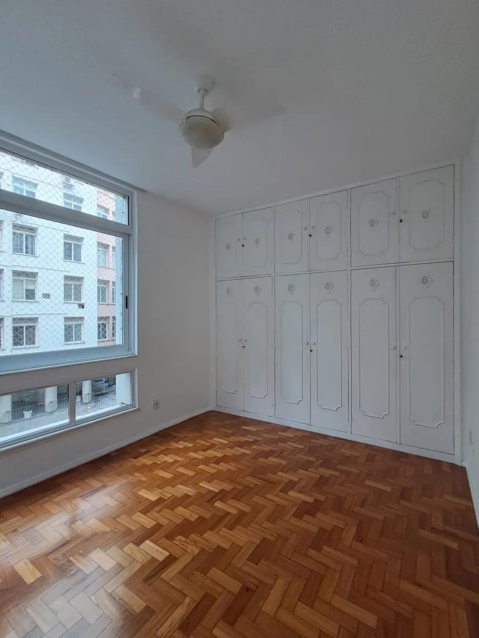 3-bedroom apartment with built-in wardrobes — photo 4