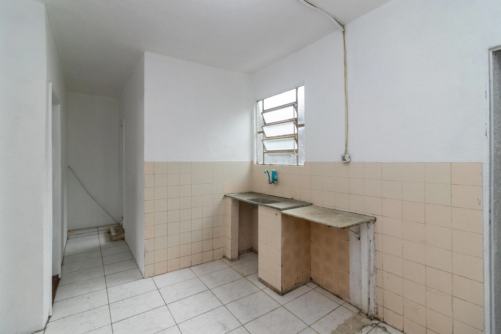 House with 2 bedrooms, 1 bathroom and 1 parking spot — photo 12