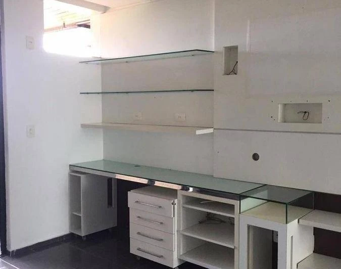 380 m² apartment with 4 en-suite bedrooms and balcony — photo 2