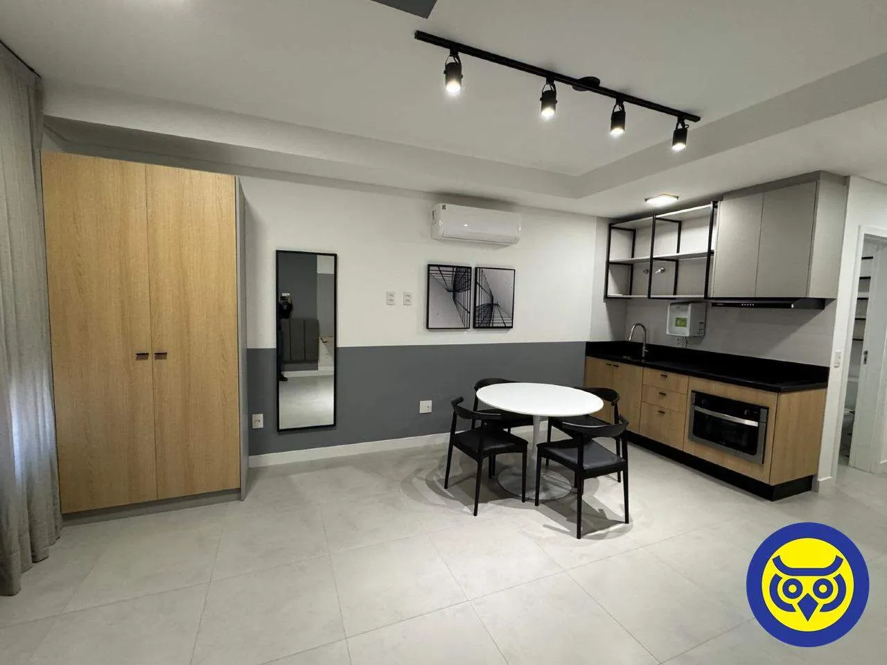 Furnished studio in a building with a gym — photo 3