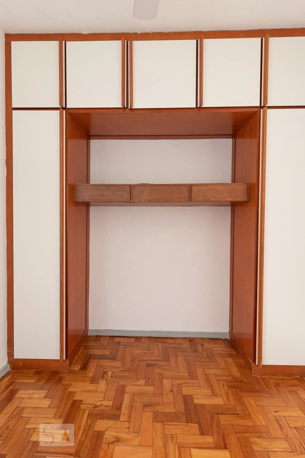 1 quarto e piso de madeira ou laminado: apartamento de 60 m² — photo 8