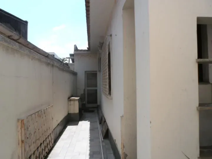 Unfurnished house with 4 bedrooms and 2 bathrooms — photo 18