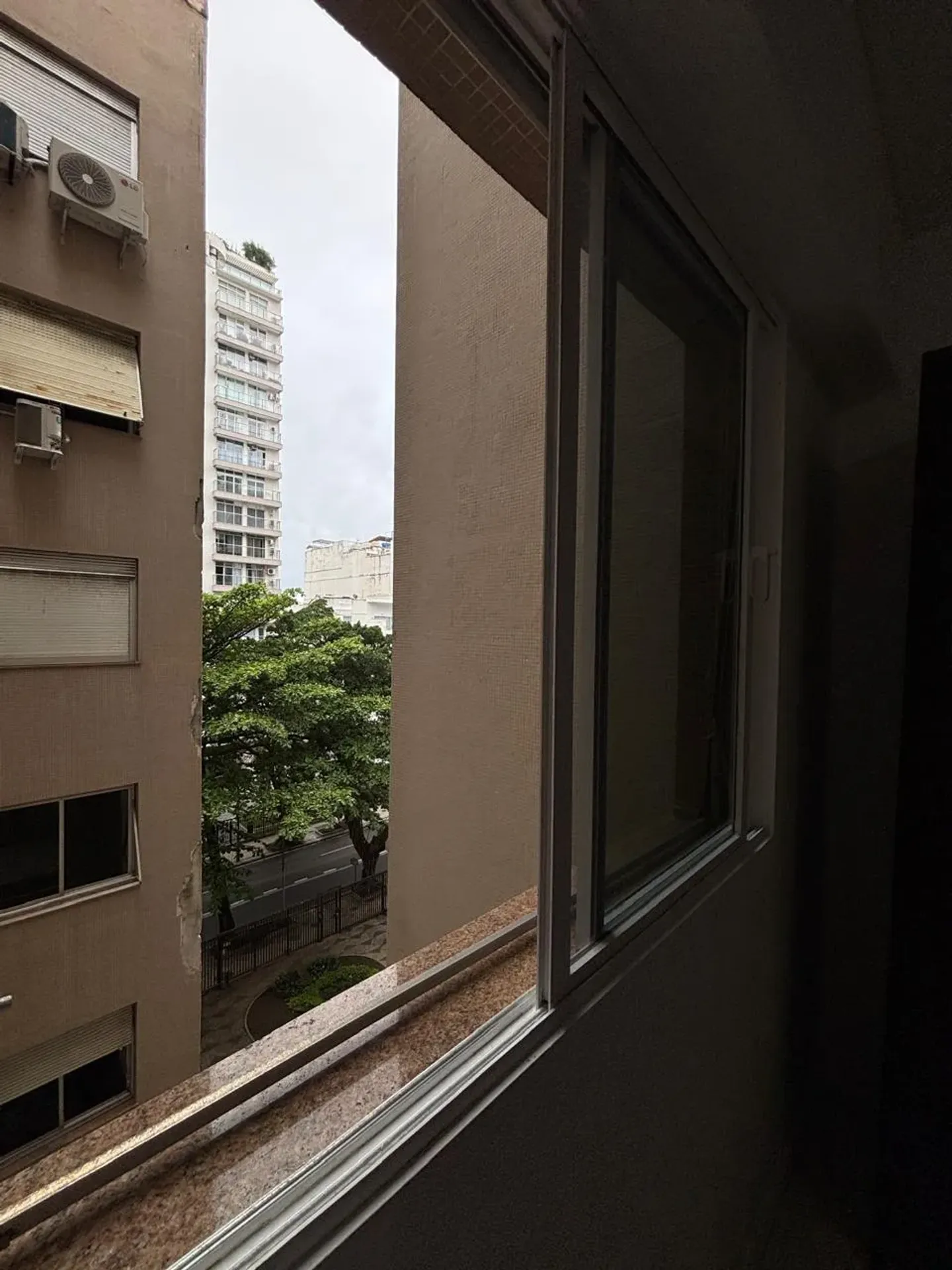 Apartment on the 3rd floor with a walk-in closet — photo 14