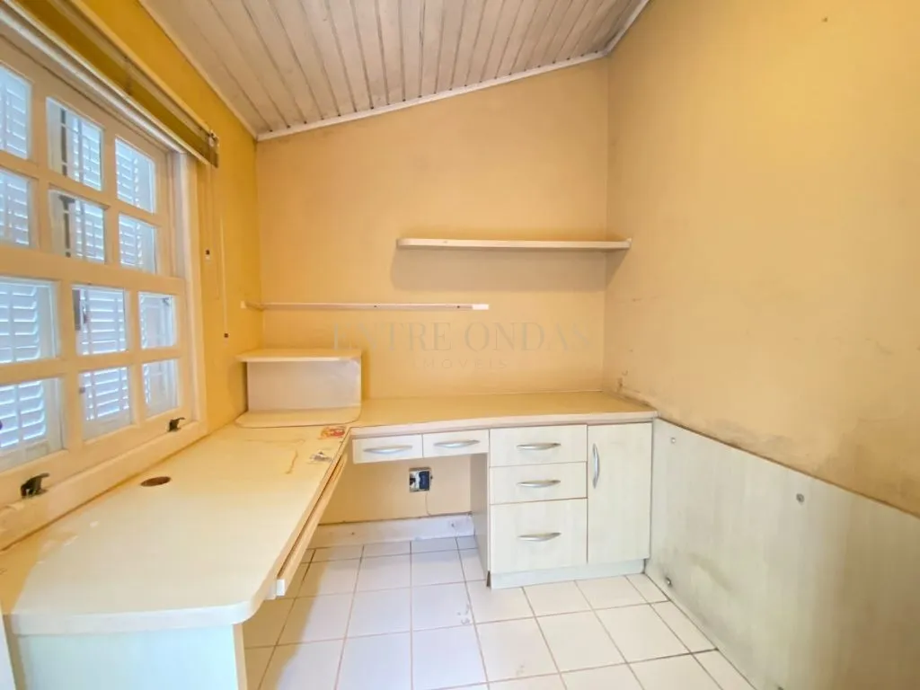 Home office in a 3-bedroom house, 170 m² — photo 42