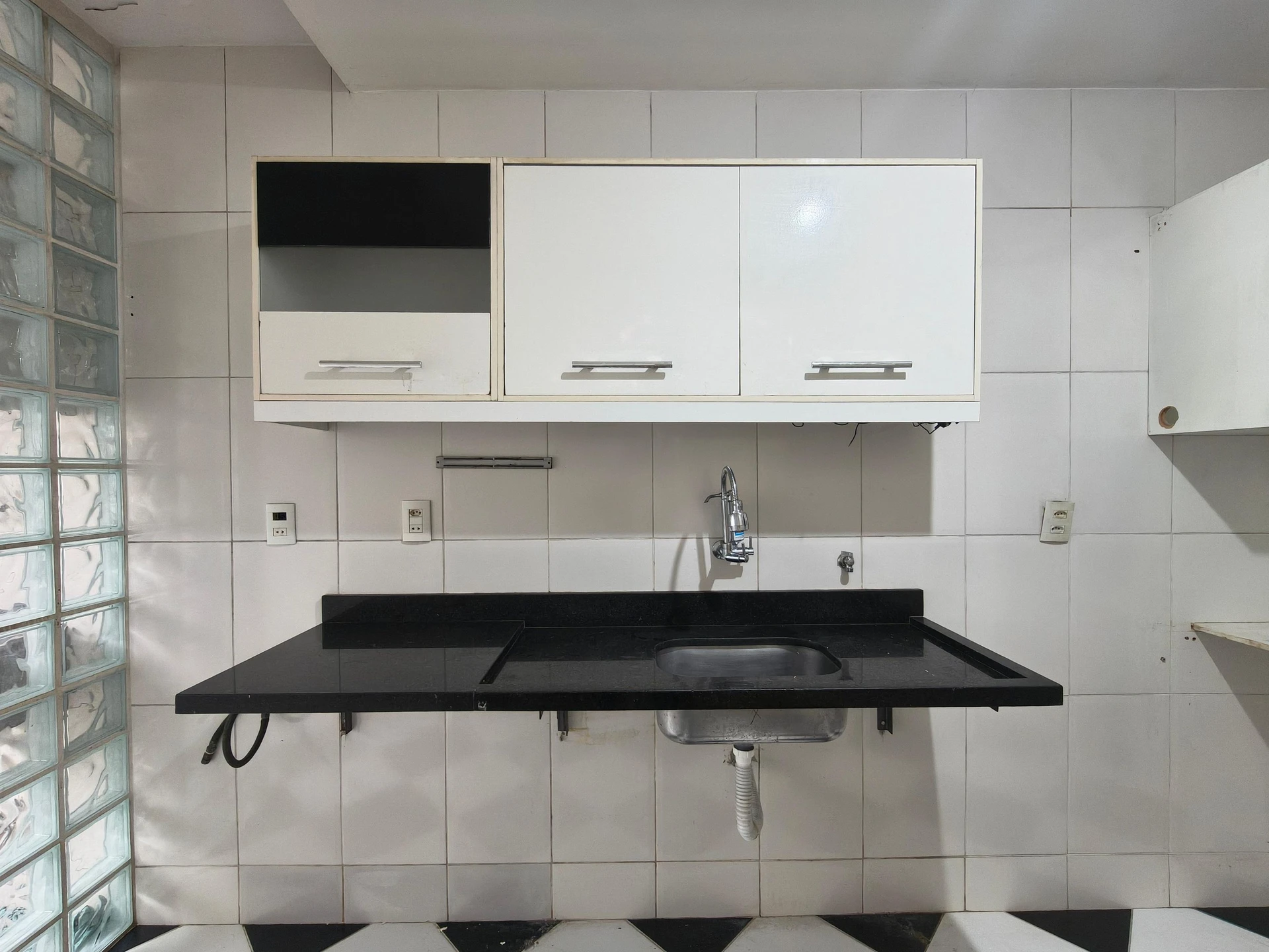 3-bedroom apartment with a park view — photo 9