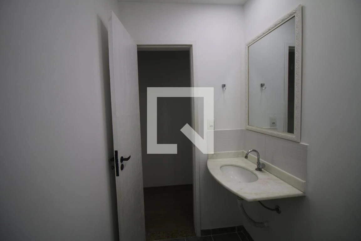 Дерев'яна підлога або ламінат та 2 спальні: будинок 85 м² — photo 2