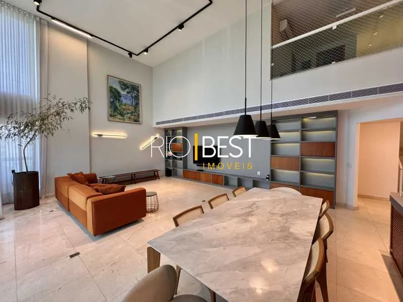 Floor-to-ceiling windows in a 4-bedroom apartment, 240 m² — photo 15