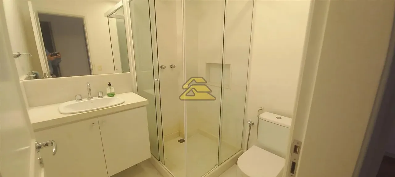 Apartment with 3 bedrooms and 4 bathrooms — photo 15
