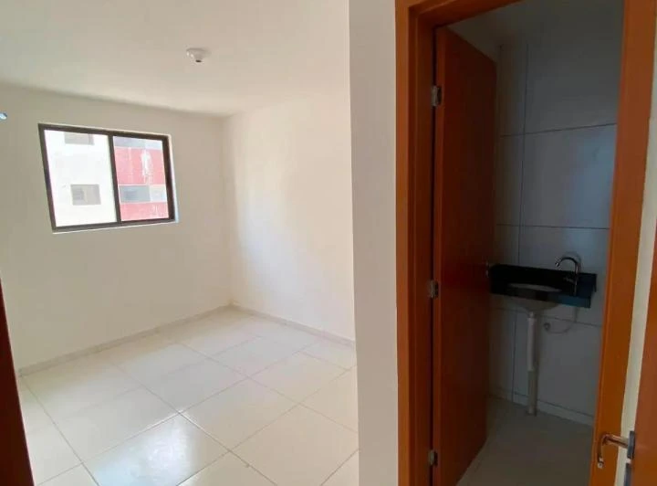 2-bedroom apartment with a suite and 2 bathrooms — photo 7