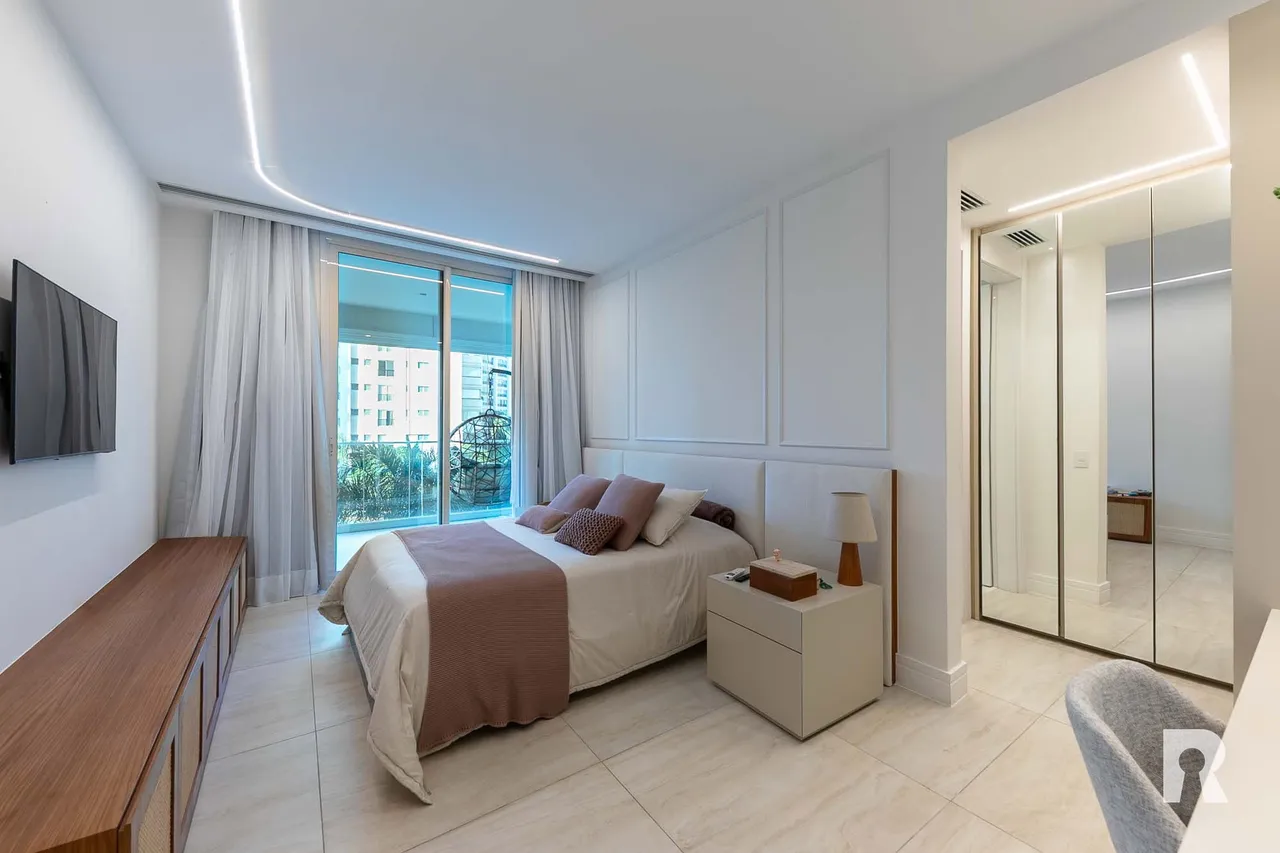 Apartamento mobiliado com cozinha integrada e 5 suítes — photo 3