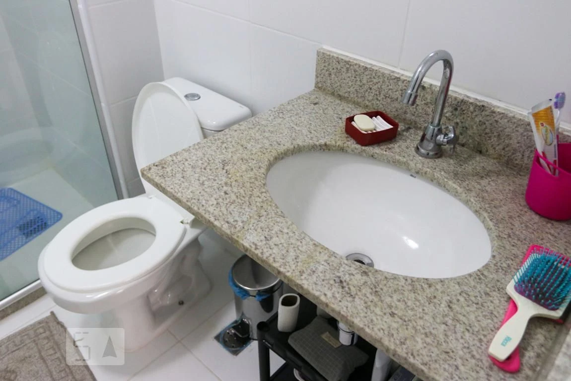 Furnished 2-bedroom apartment with 2 bathrooms and parking — photo 76